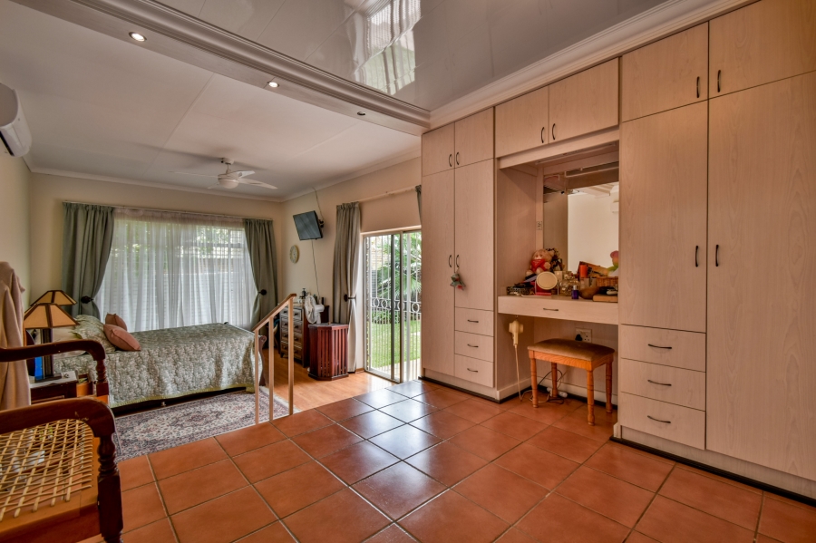 5 Bedroom Property for Sale in Montana Park Gauteng