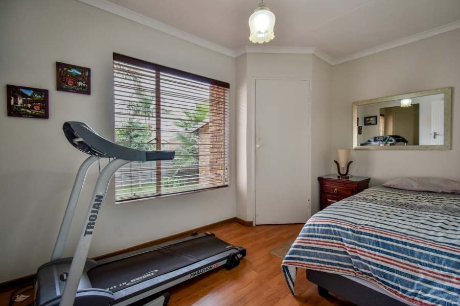 5 Bedroom Property for Sale in Montana Park Gauteng