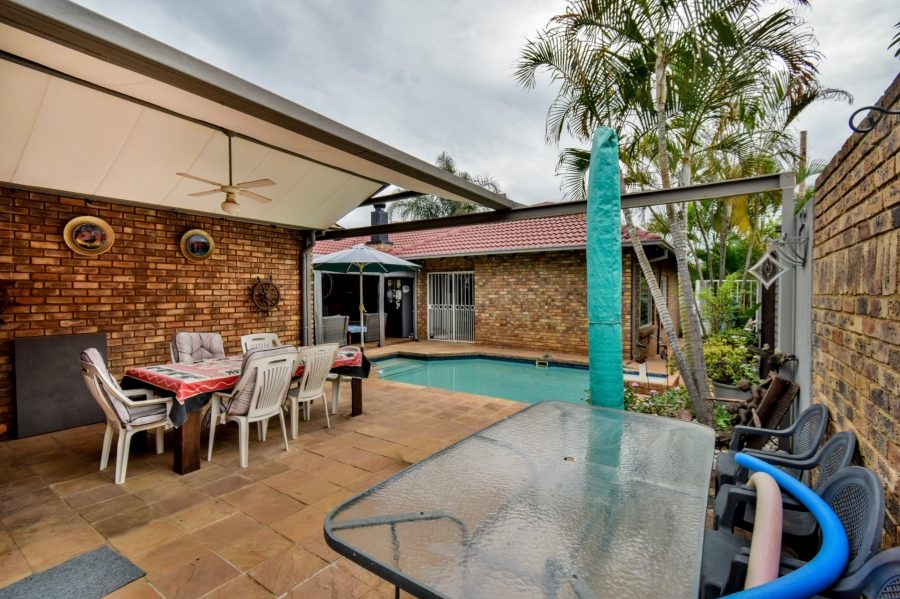 5 Bedroom Property for Sale in Montana Park Gauteng