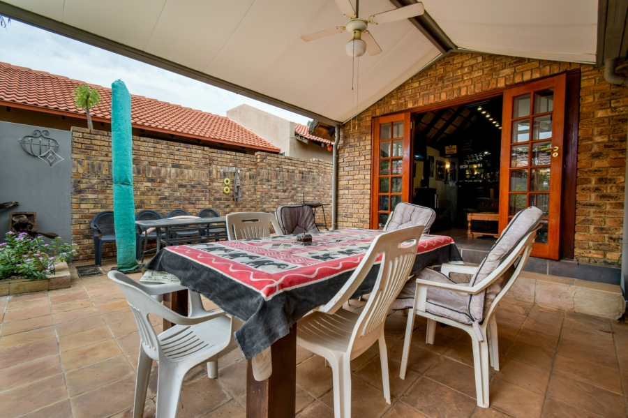 5 Bedroom Property for Sale in Montana Park Gauteng