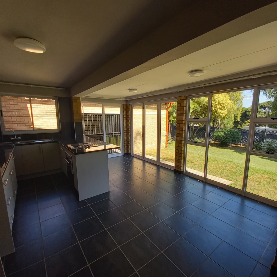 To Let 2 Bedroom Property for Rent in Rietfontein Gauteng