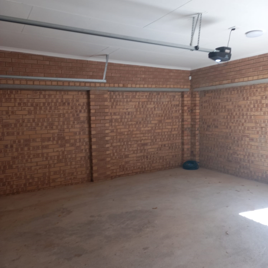 To Let 2 Bedroom Property for Rent in Rietfontein Gauteng