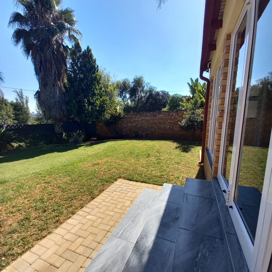 To Let 2 Bedroom Property for Rent in Rietfontein Gauteng