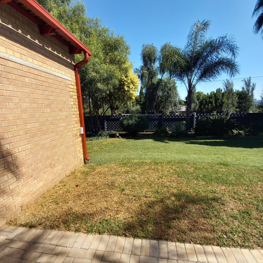 To Let 2 Bedroom Property for Rent in Rietfontein Gauteng
