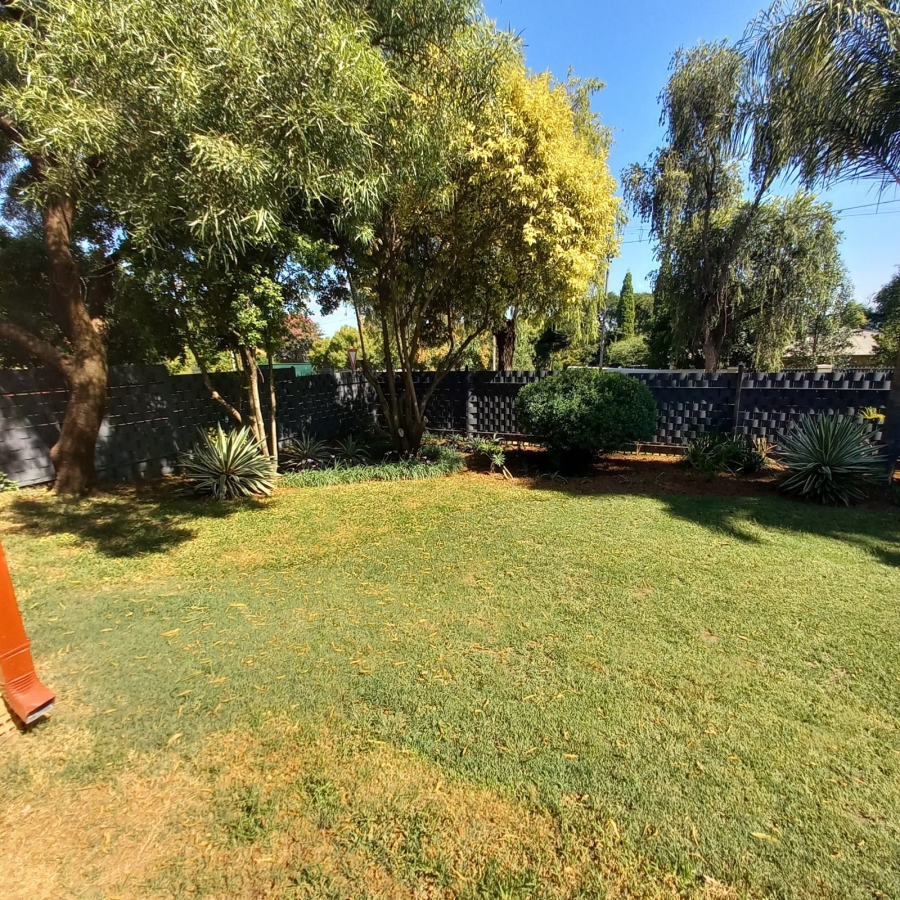 To Let 2 Bedroom Property for Rent in Rietfontein Gauteng