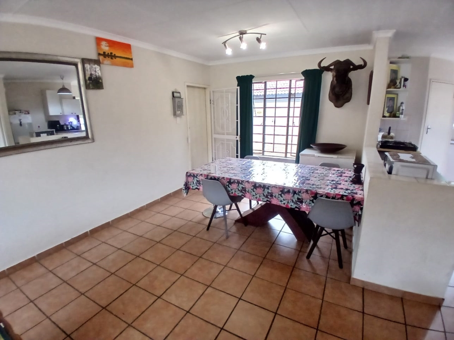 To Let 3 Bedroom Property for Rent in Moregloed Gauteng