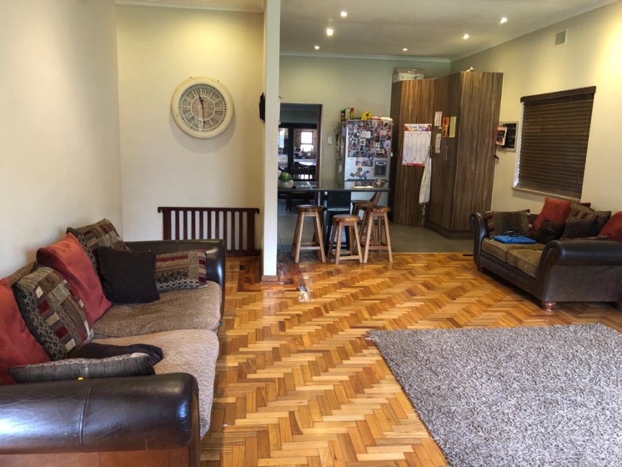 To Let 3 Bedroom Property for Rent in Waverley Gauteng