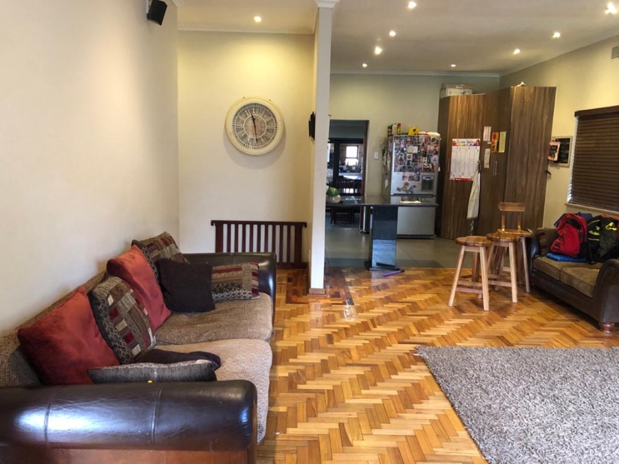 To Let 3 Bedroom Property for Rent in Waverley Gauteng