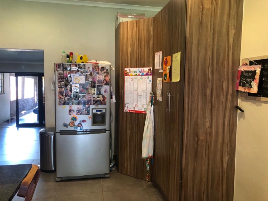 To Let 3 Bedroom Property for Rent in Waverley Gauteng