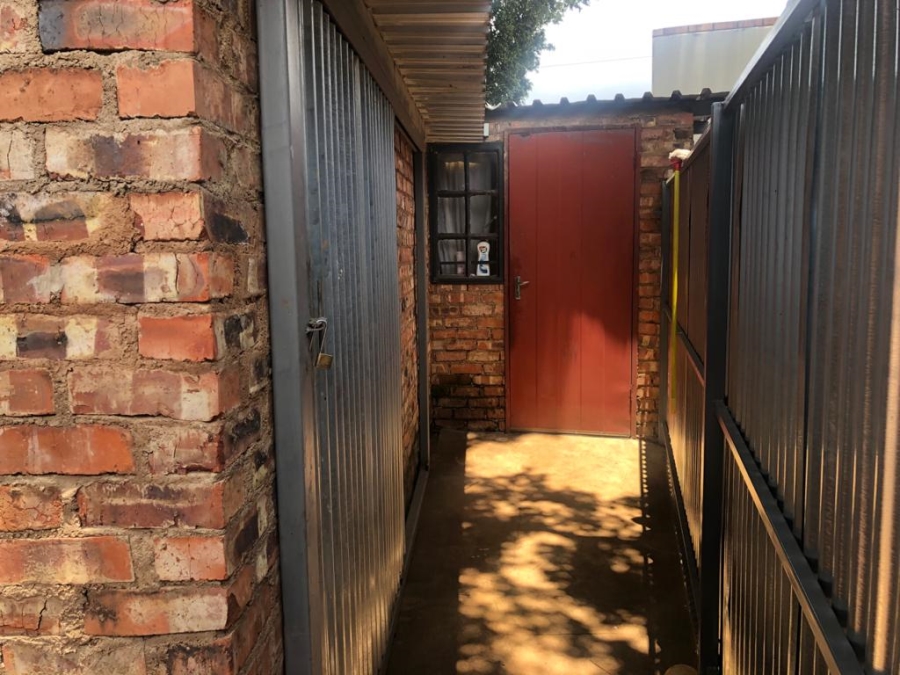 To Let 3 Bedroom Property for Rent in Waverley Gauteng