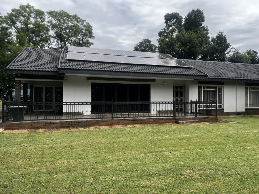 4 Bedroom Property for Sale in Kameeldrift East Gauteng