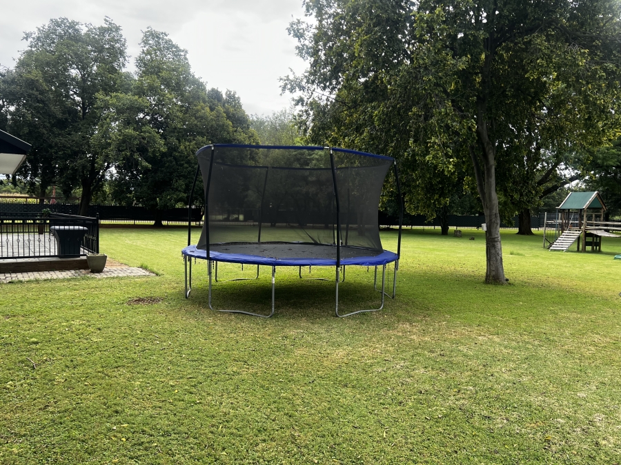 4 Bedroom Property for Sale in Kameeldrift East Gauteng