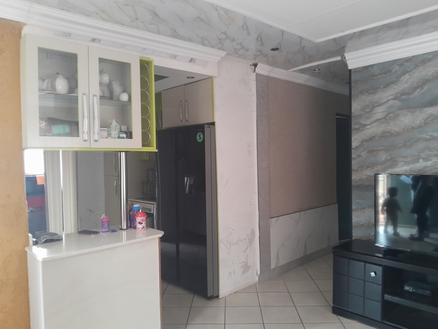 3 Bedroom Property for Sale in Glenway Estate Gauteng