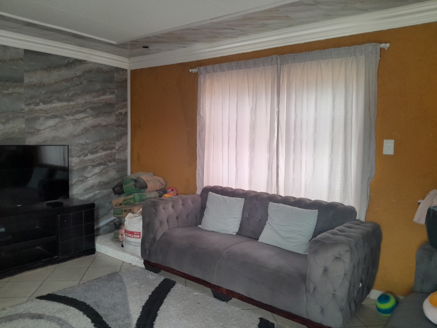 3 Bedroom Property for Sale in Glenway Estate Gauteng