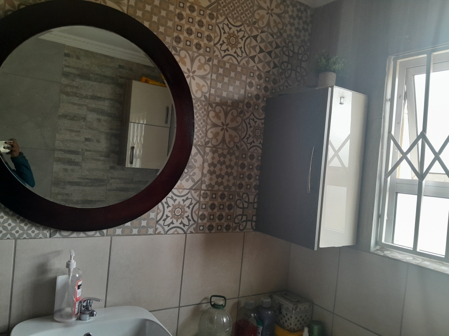 3 Bedroom Property for Sale in Glenway Estate Gauteng