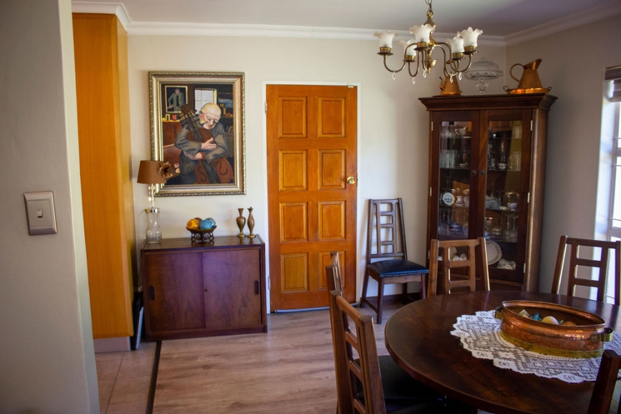 5 Bedroom Property for Sale in Wierda Park Gauteng