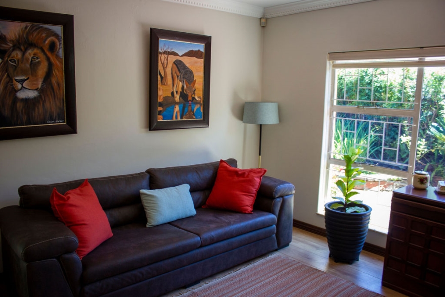 5 Bedroom Property for Sale in Wierda Park Gauteng