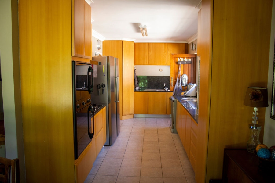 5 Bedroom Property for Sale in Wierda Park Gauteng