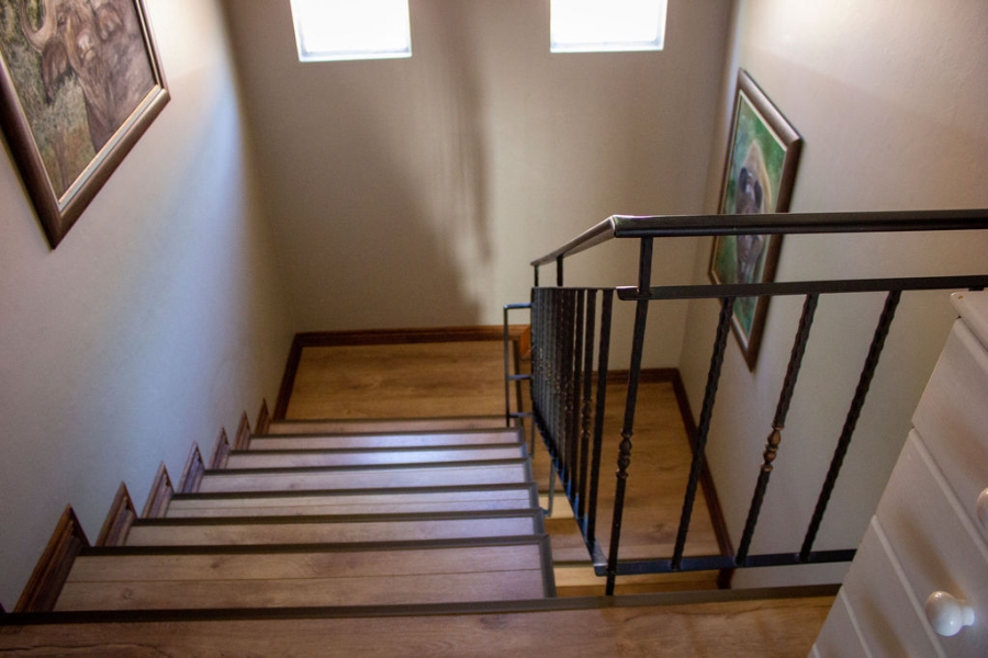 5 Bedroom Property for Sale in Wierda Park Gauteng