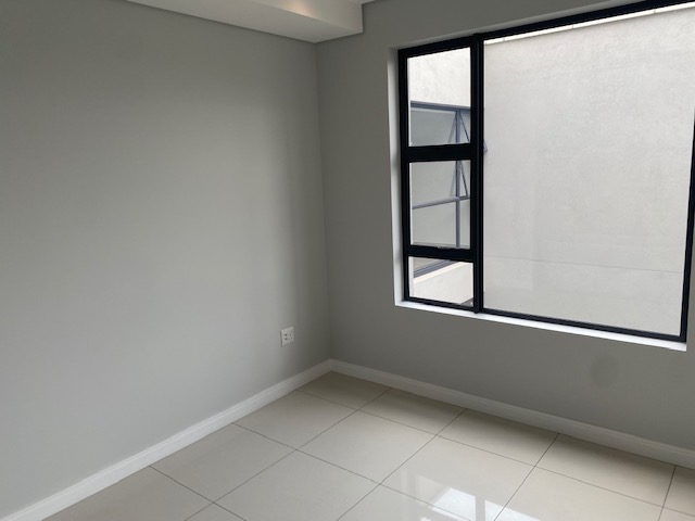 To Let 2 Bedroom Property for Rent in Houghton Estate Gauteng