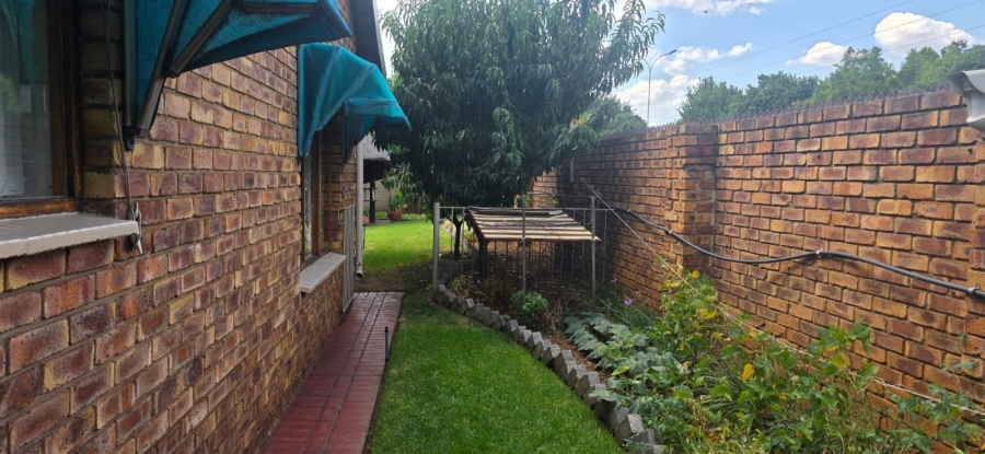 2 Bedroom Property for Sale in Vanderbijlpark SE Gauteng