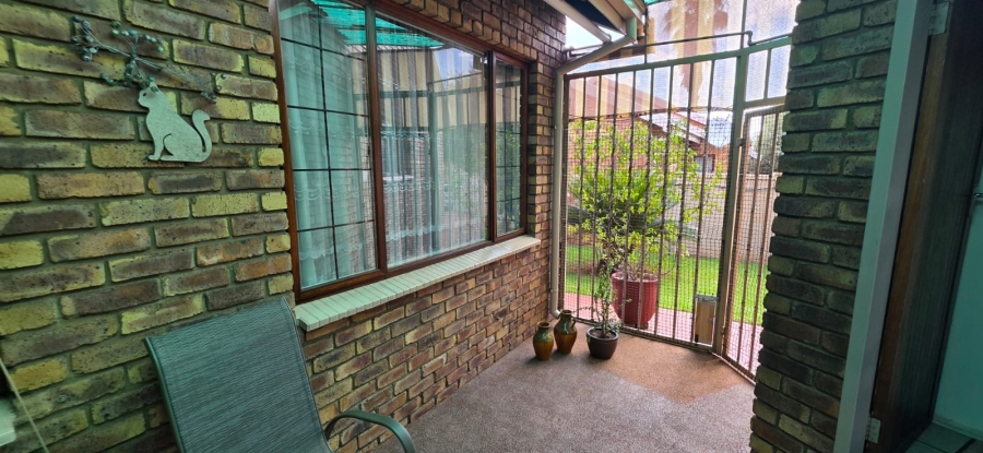 2 Bedroom Property for Sale in Vanderbijlpark SE Gauteng
