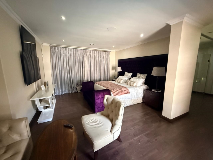 4 Bedroom Property for Sale in Three Rivers Proper Gauteng