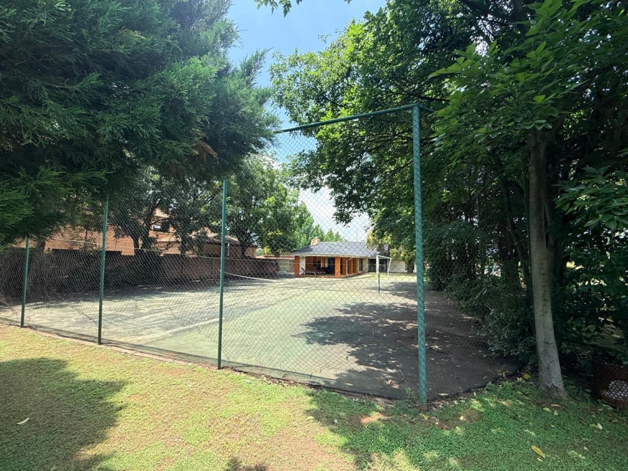 4 Bedroom Property for Sale in Three Rivers Proper Gauteng