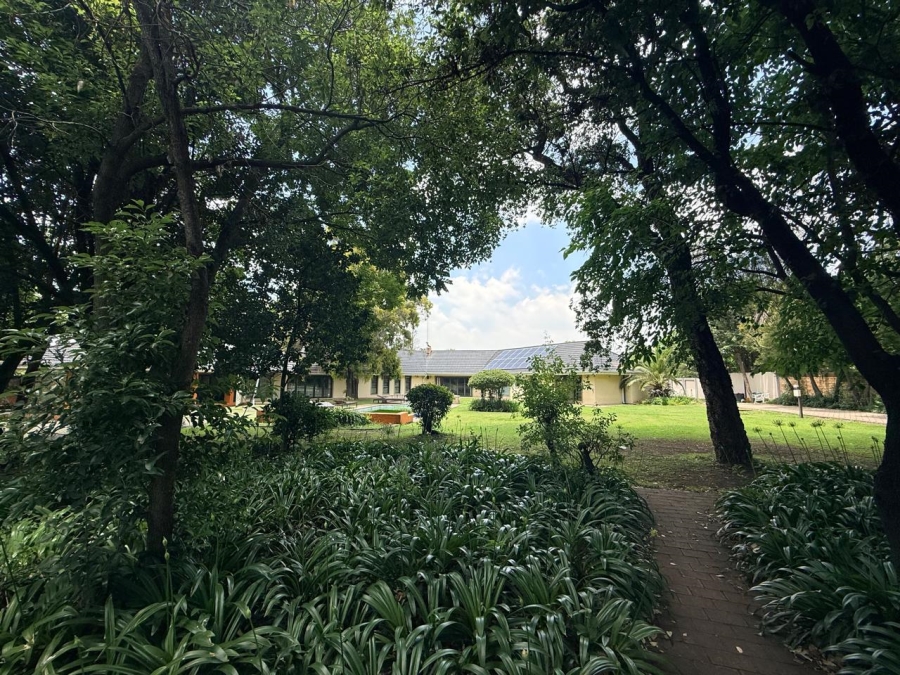 4 Bedroom Property for Sale in Three Rivers Proper Gauteng