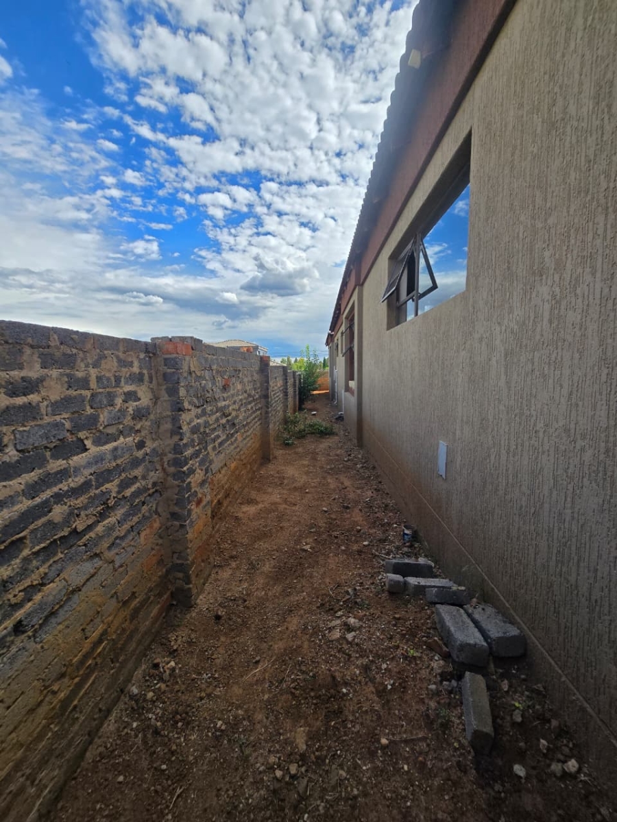 4 Bedroom Property for Sale in Three Rivers East Gauteng