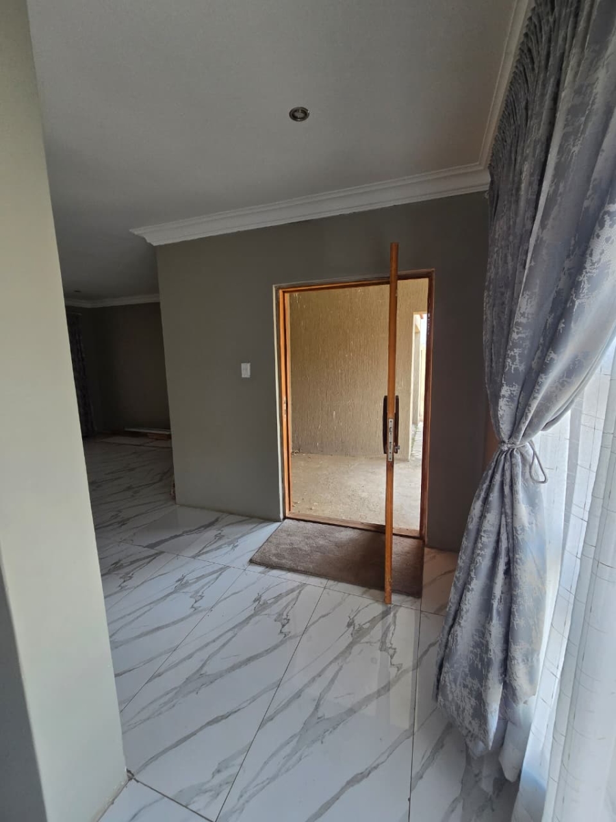 4 Bedroom Property for Sale in Three Rivers East Gauteng