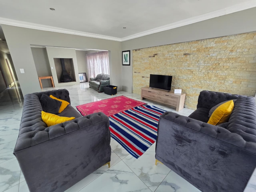 4 Bedroom Property for Sale in Three Rivers East Gauteng