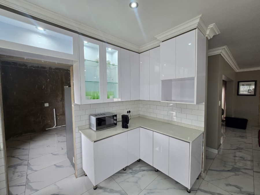 4 Bedroom Property for Sale in Three Rivers East Gauteng