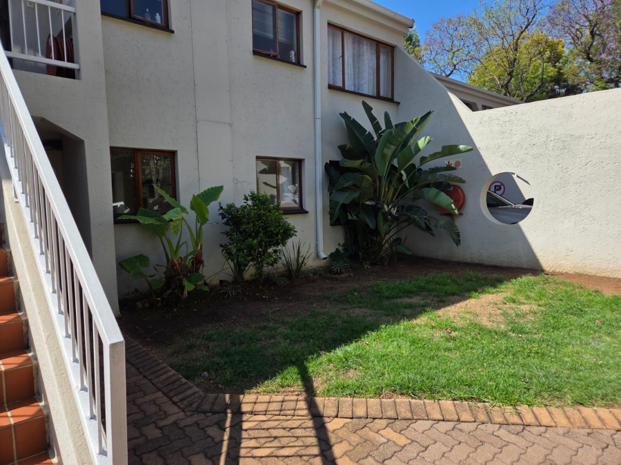 2 Bedroom Property for Sale in Sunninghill Gauteng