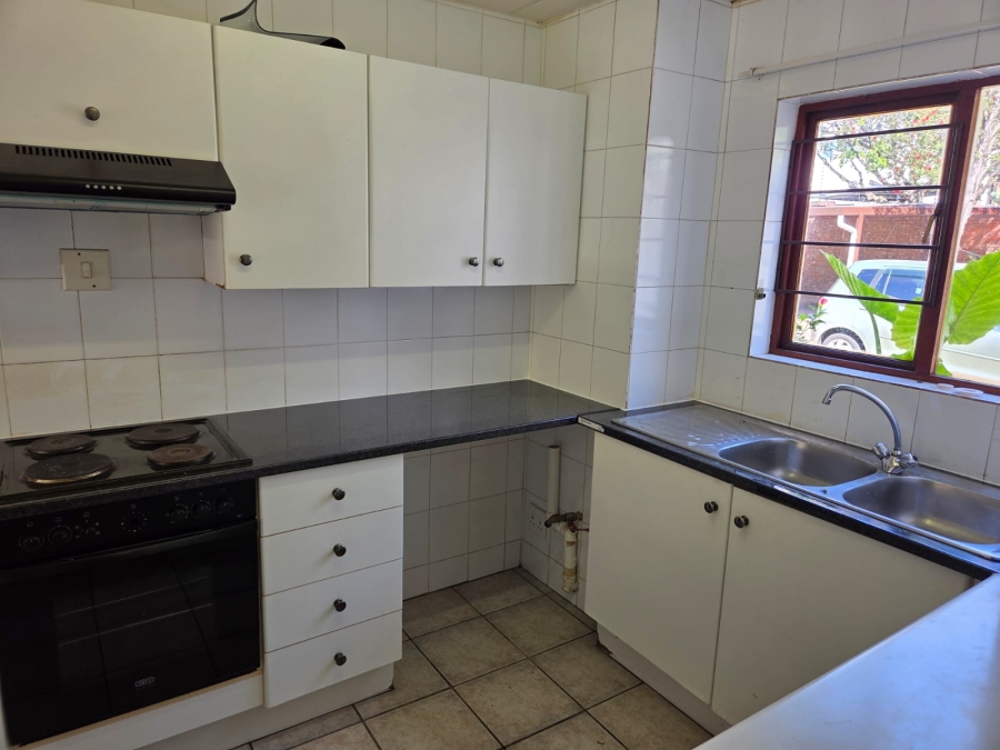 2 Bedroom Property for Sale in Sunninghill Gauteng