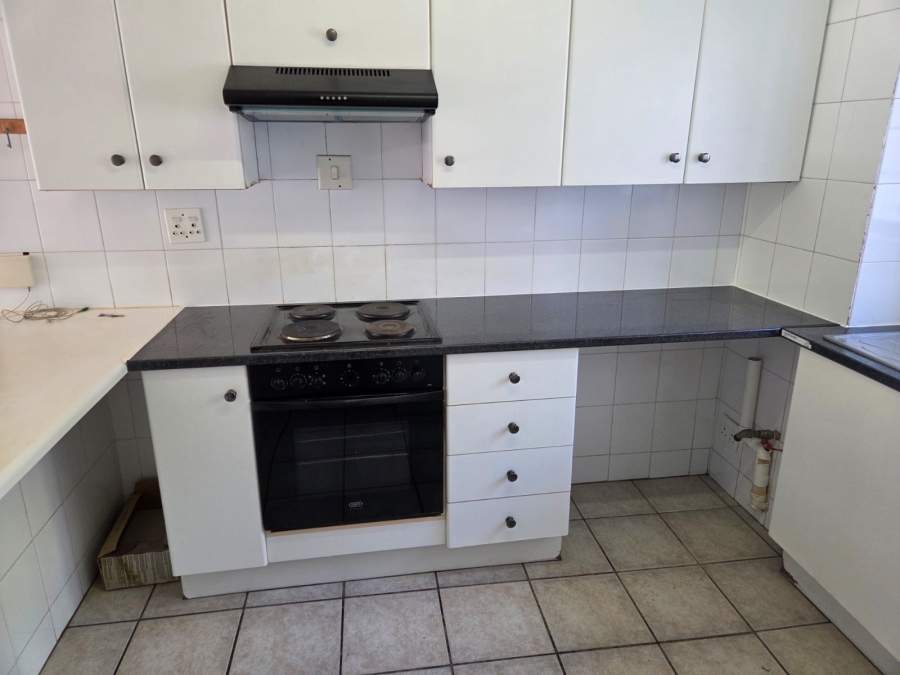 2 Bedroom Property for Sale in Sunninghill Gauteng