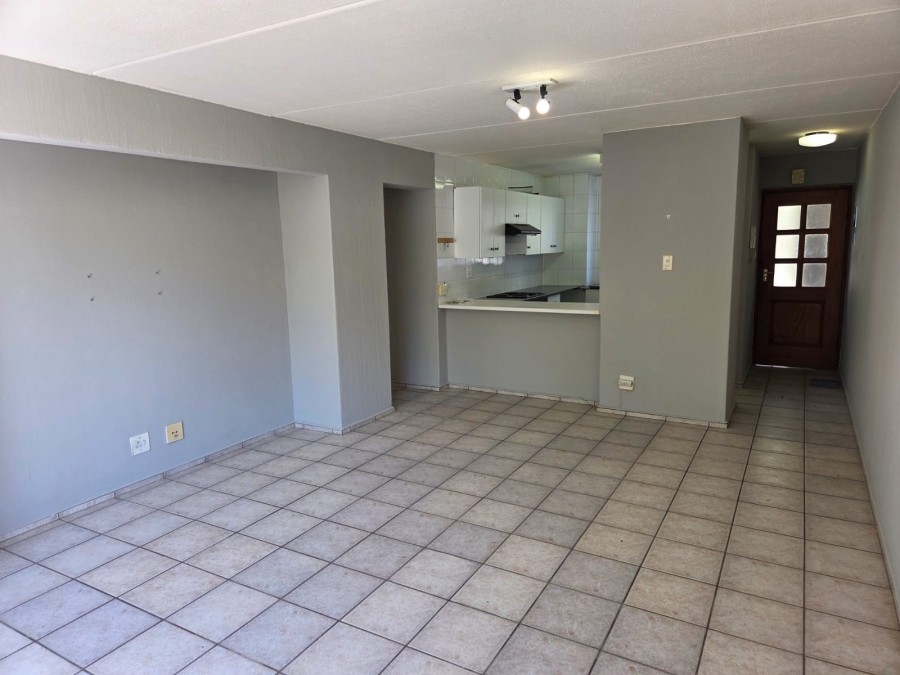 2 Bedroom Property for Sale in Sunninghill Gauteng