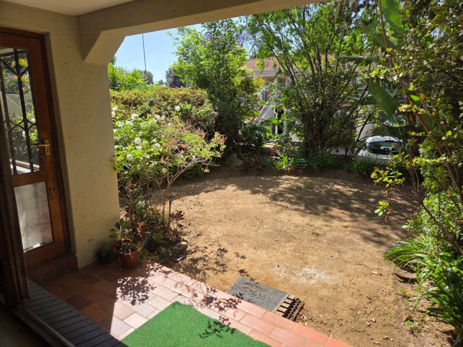 2 Bedroom Property for Sale in Sunninghill Gauteng