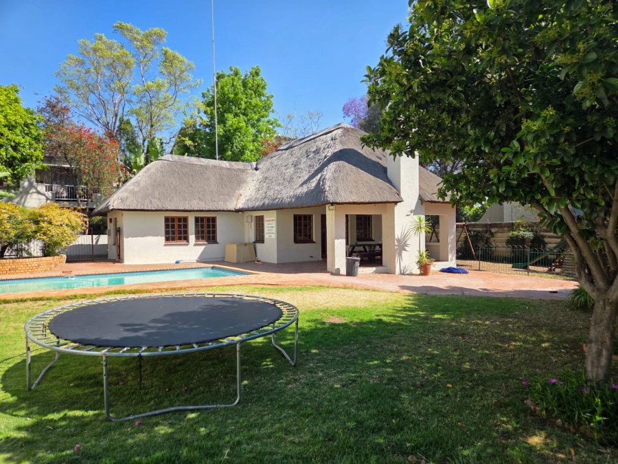 2 Bedroom Property for Sale in Sunninghill Gauteng