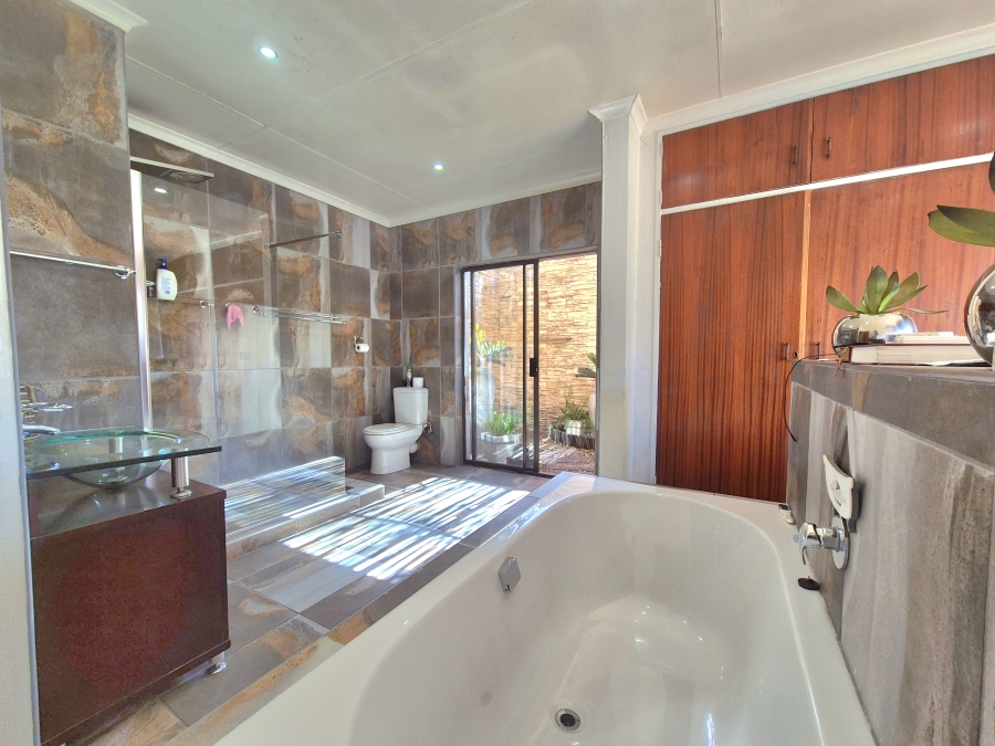 3 Bedroom Property for Sale in Brakpan North Gauteng