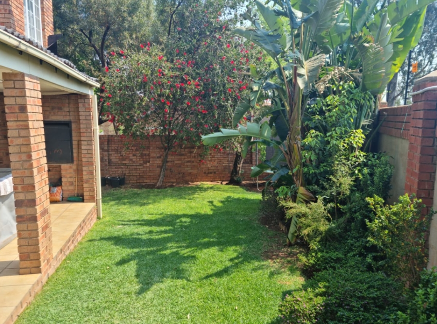 To Let 3 Bedroom Property for Rent in Wilgeheuwel Gauteng