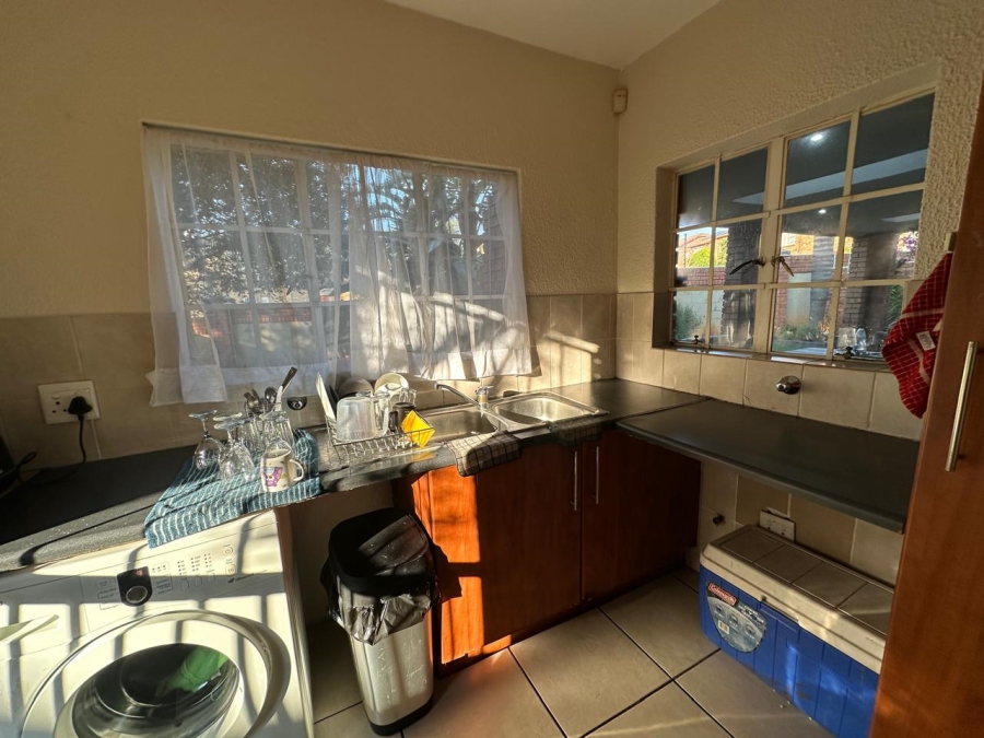 3 Bedroom Property for Sale in Wilgeheuwel Gauteng