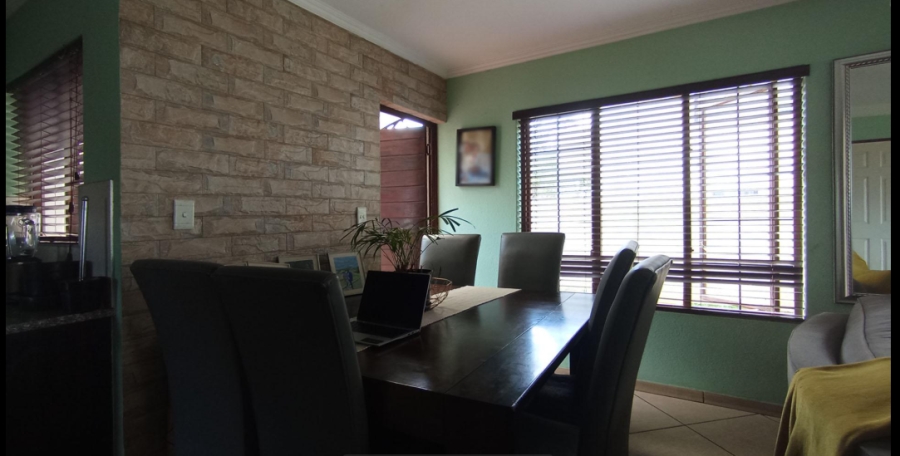 3 Bedroom Property for Sale in Raslouw Gauteng