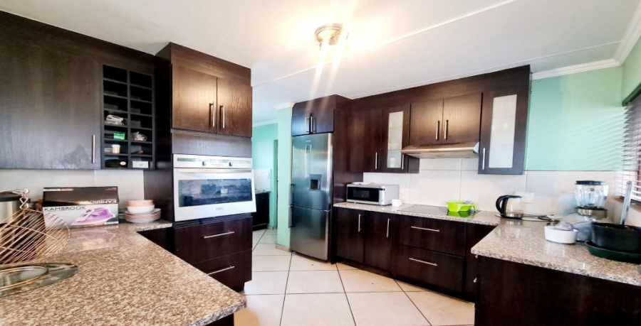 3 Bedroom Property for Sale in Raslouw Gauteng