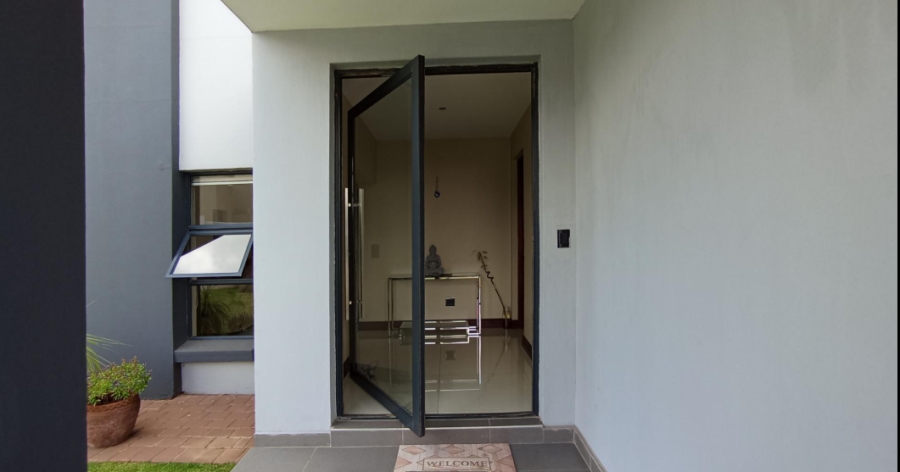 4 Bedroom Property for Sale in Copperleaf Estate Gauteng