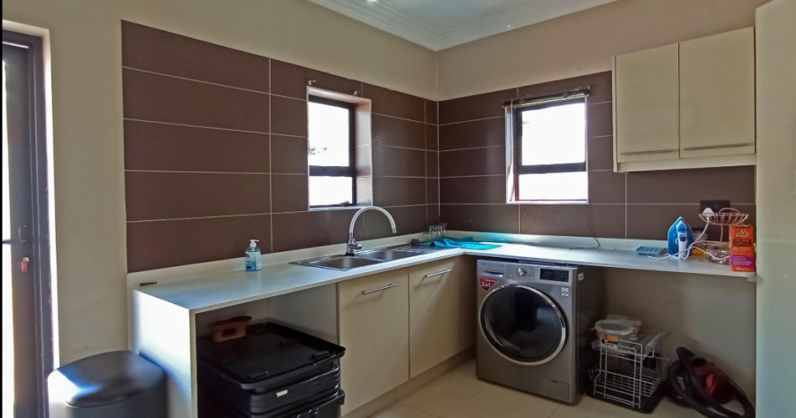 4 Bedroom Property for Sale in Copperleaf Estate Gauteng