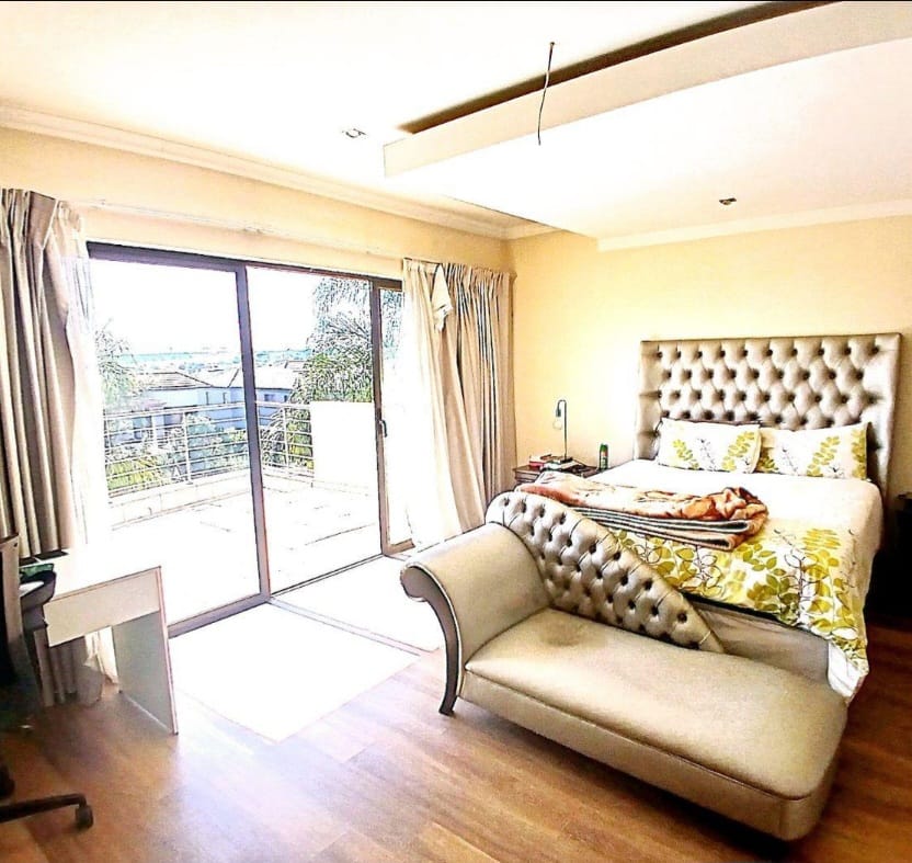 4 Bedroom Property for Sale in Blue Valley Golf Estate Gauteng