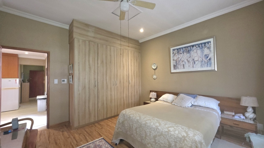 7 Bedroom Property for Sale in Raslouw A H Gauteng