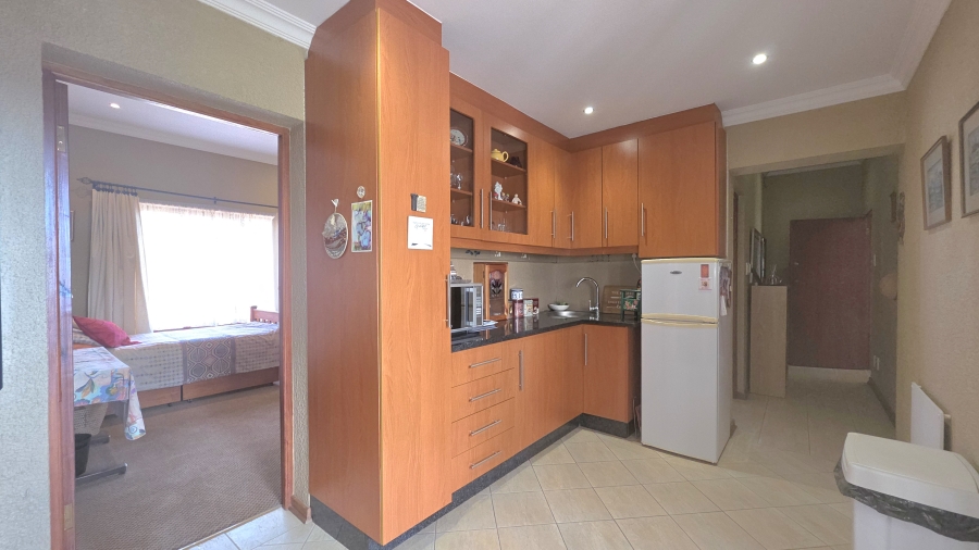 7 Bedroom Property for Sale in Raslouw A H Gauteng