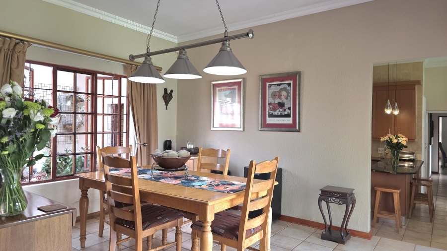 7 Bedroom Property for Sale in Raslouw A H Gauteng